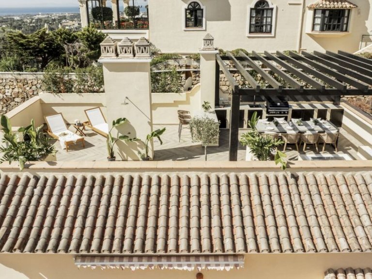 Penthouse for Sale in Benahavis, Malaga 7