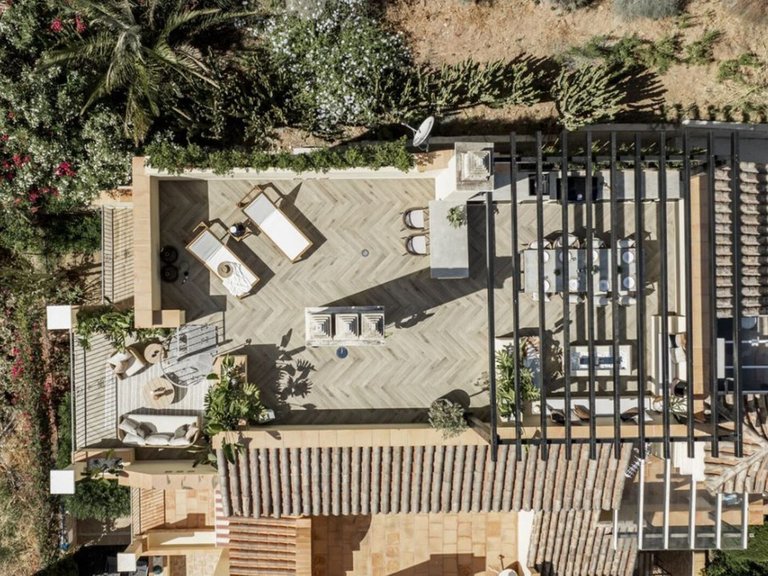 Penthouse for Sale in Benahavis, Malaga 10