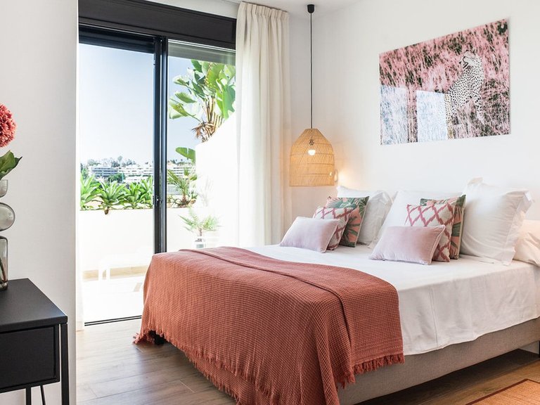 Penthouse for Sale in Nueva Andalucia, Malaga 8