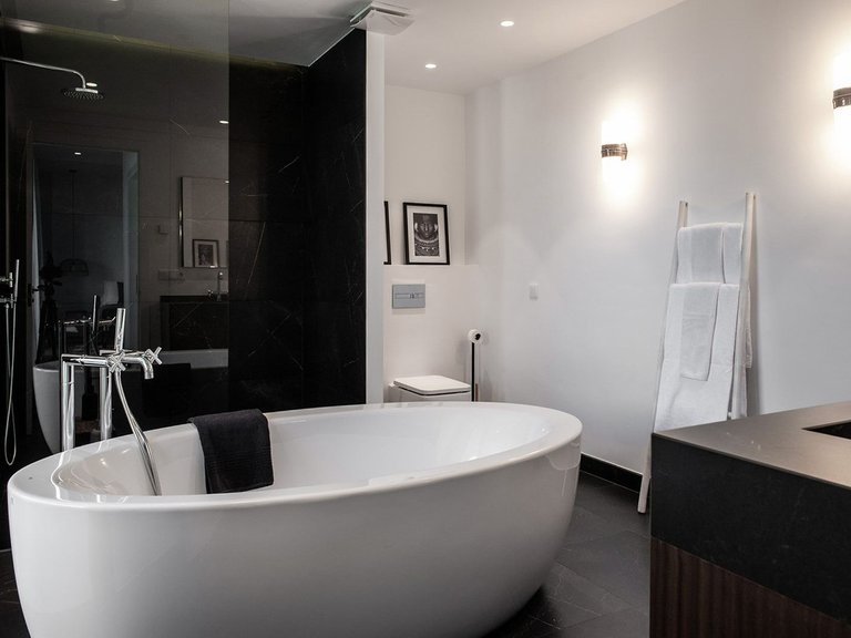 Penthouse for Sale in Nueva Andalucia, Malaga 31