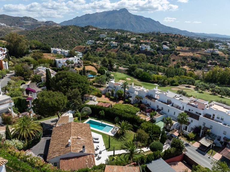 Villa for Sale in Benahavis, Malaga 15