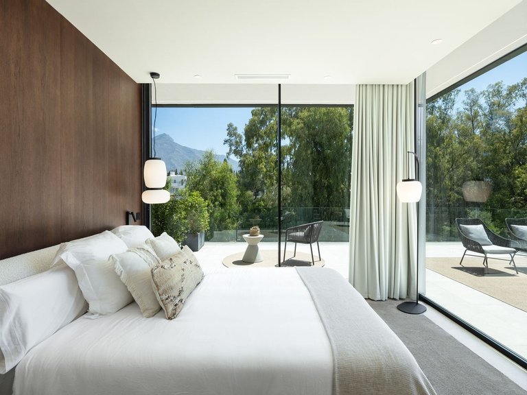Villa for Sale in Marbella, Malaga 16