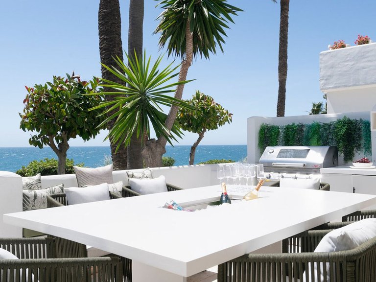 Apartment for Sale in Marbella Golden Mile, Malaga 2