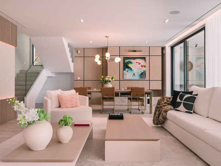 Villa for Sale in Nueva Andalucia, Malaga 13