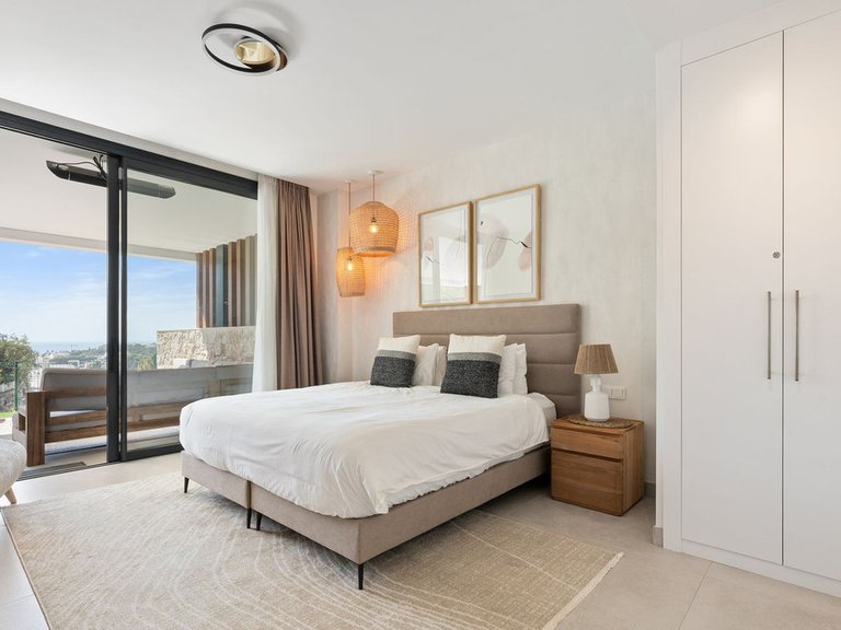 Apartment for Sale in Marbella, Malaga 18