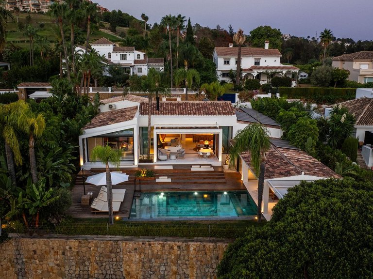Villa for Sale in Marbella, Malaga 30