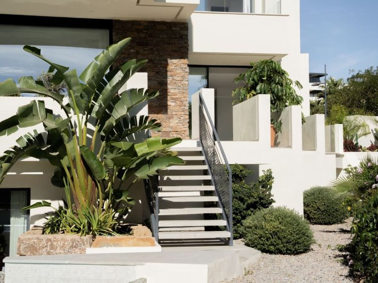 Villa for Sale in Estepona, Malaga 2