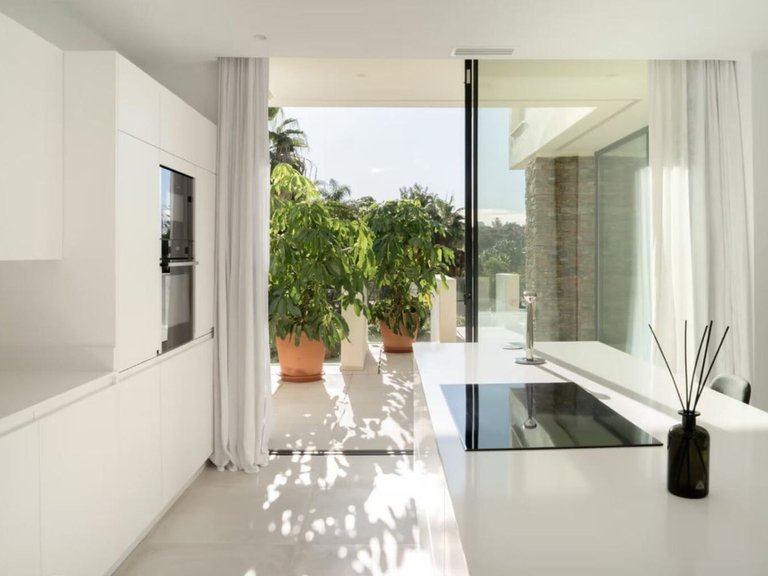 Villa for Sale in Estepona, Malaga 5