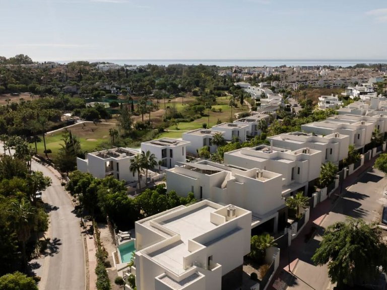 Villa for Sale in Estepona, Malaga 37