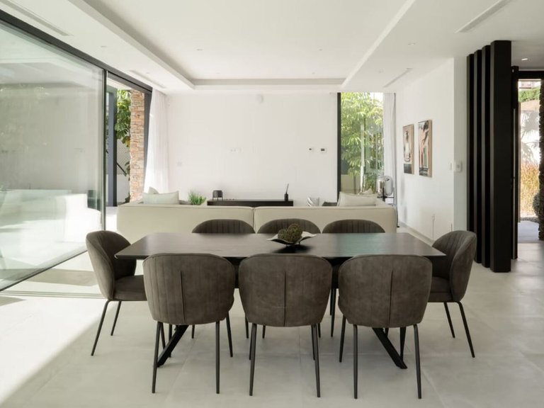 Villa for Sale in Estepona, Malaga 42