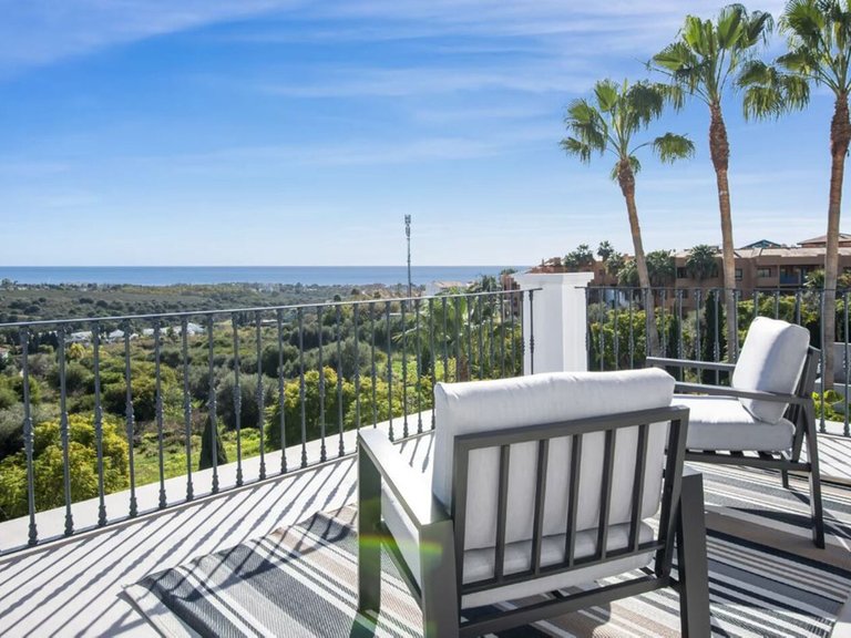 Villa for Sale in Benahavis, Malaga 11
