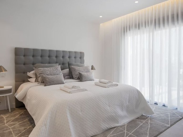 Villa for Sale in Benahavis, Malaga 15