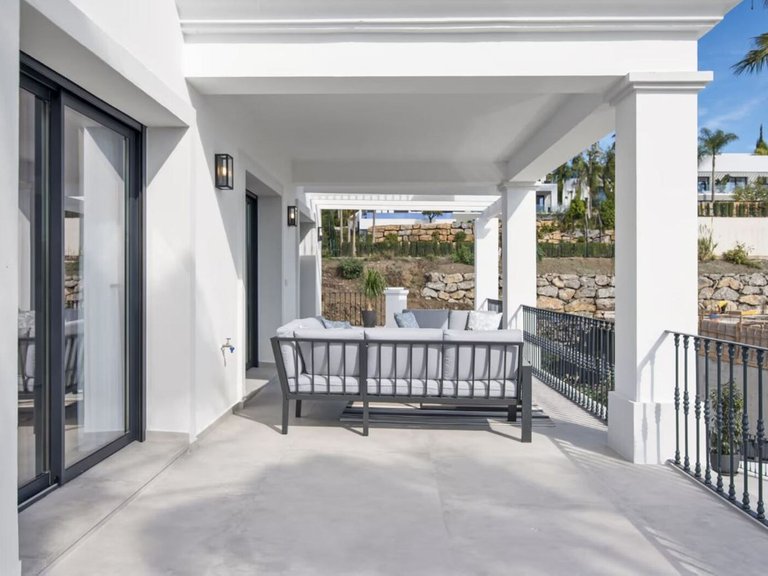 Villa for Sale in Benahavis, Malaga 31