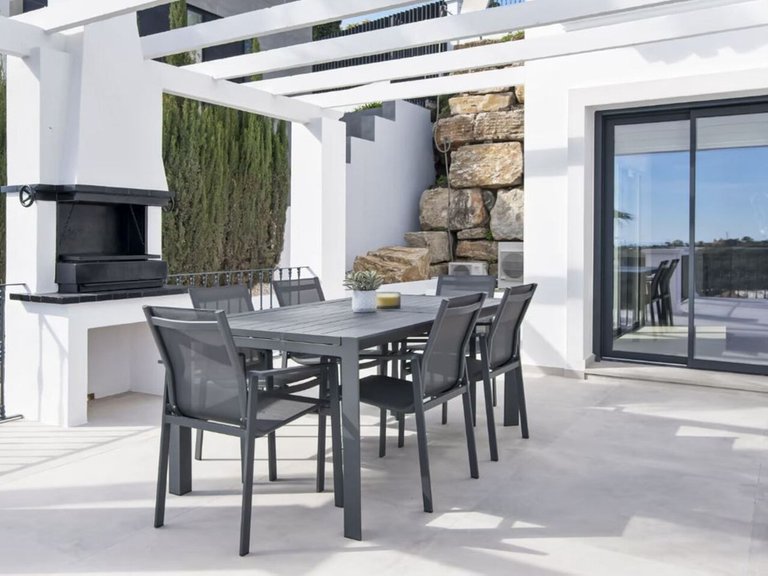 Villa for Sale in Benahavis, Malaga 32