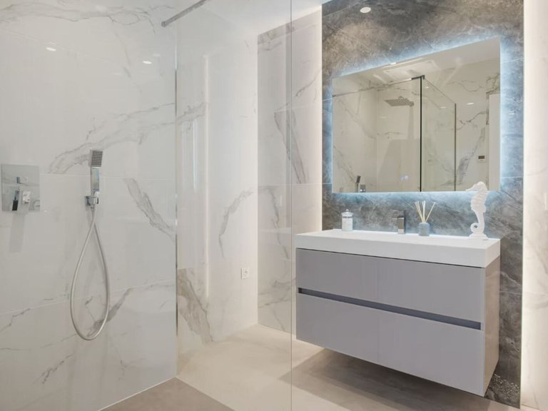 Villa for Sale in Benahavis, Malaga 50