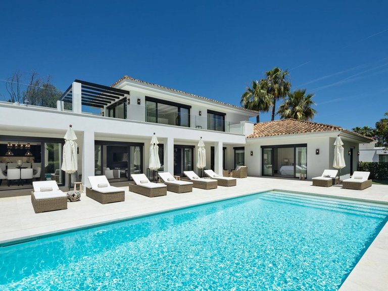 Willa na sprzedaż w Nueva Andalucia, Malaga 3