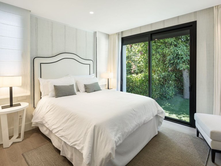 Willa na sprzedaż w Nueva Andalucia, Malaga 9