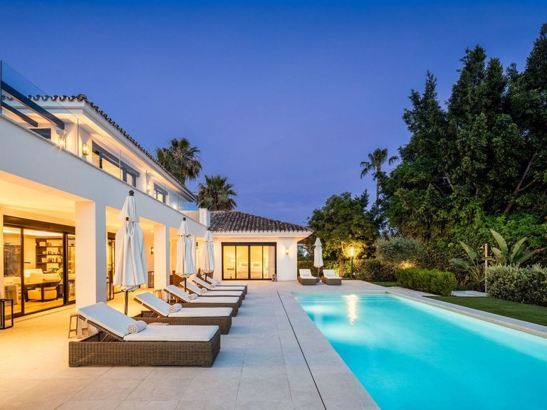 Willa na sprzedaż w Nueva Andalucia, Malaga 15