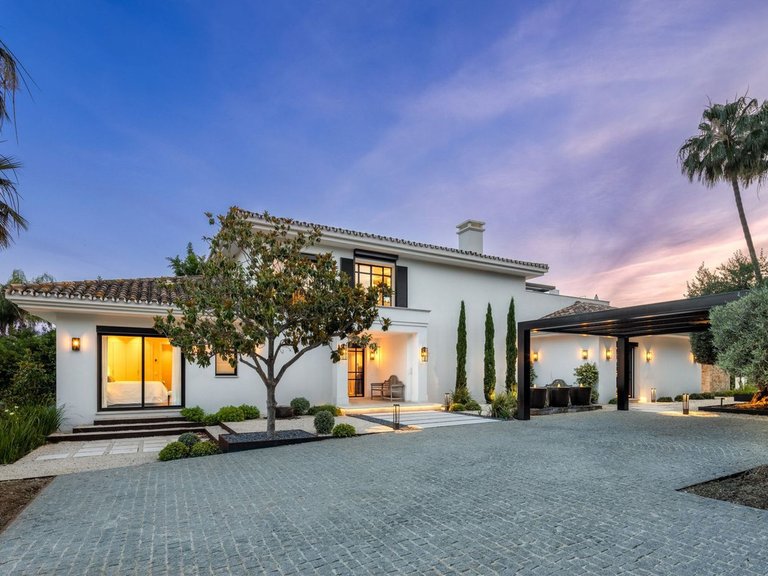 Willa na sprzedaż w Nueva Andalucia, Malaga 16