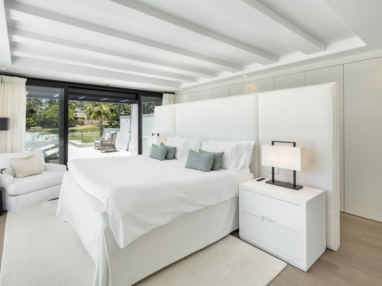 Willa na sprzedaż w Nueva Andalucia, Malaga 19