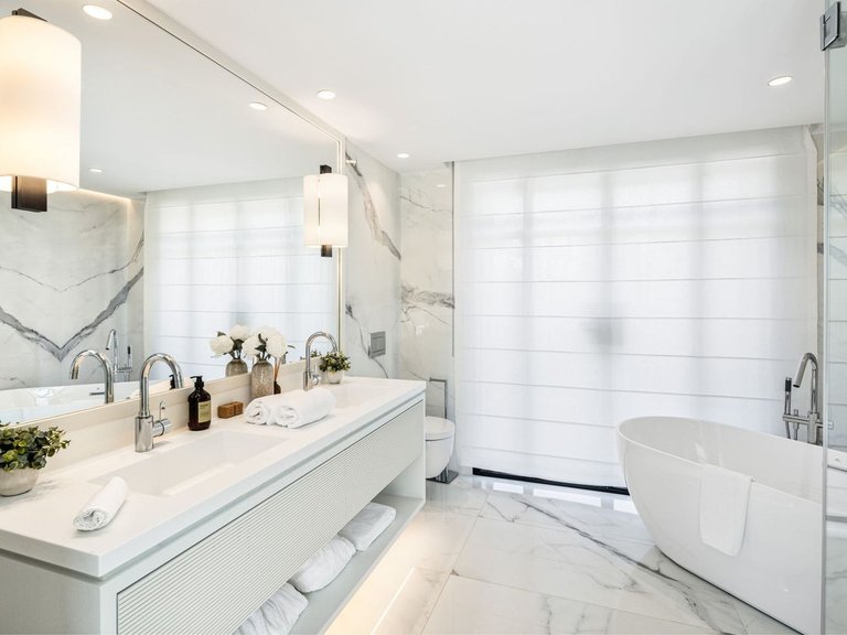 Villa for Sale in Nueva Andalucia, Malaga 12