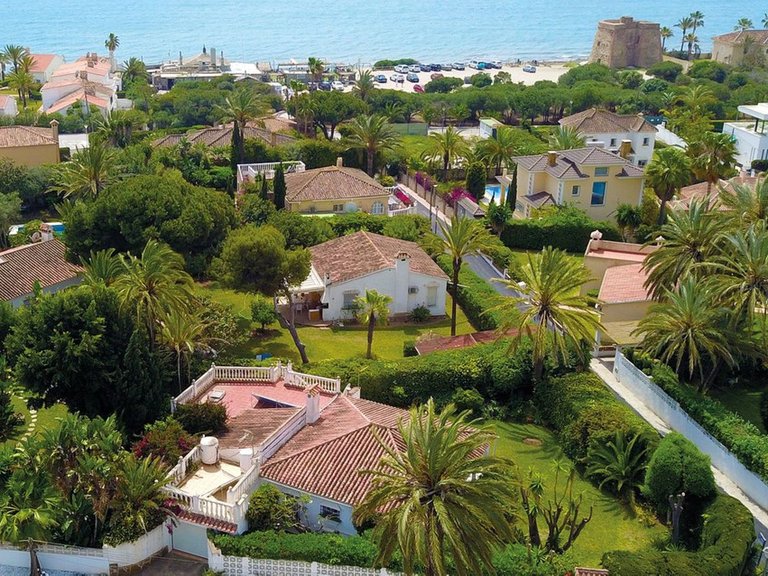 Villa for Sale in Marbesa, Malaga 19