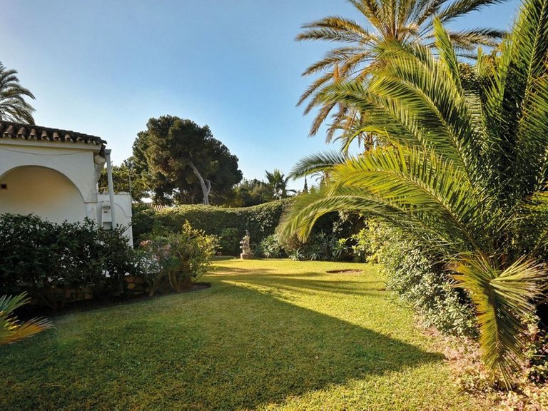 Villa for Sale in Marbesa, Malaga 3