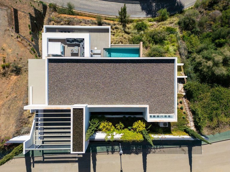 Villa for Sale in La Heredia, Malaga 12