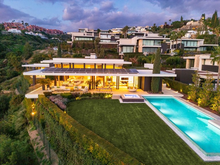 Villa for Sale in La Heredia, Malaga 9