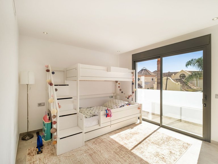 Villa for Sale in Marbella, Malaga 9