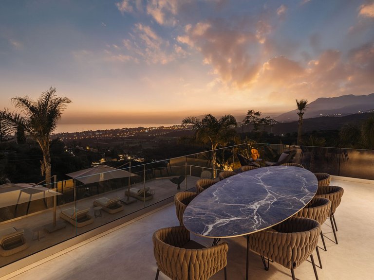 Villa for Sale in El Rosario, Malaga 6