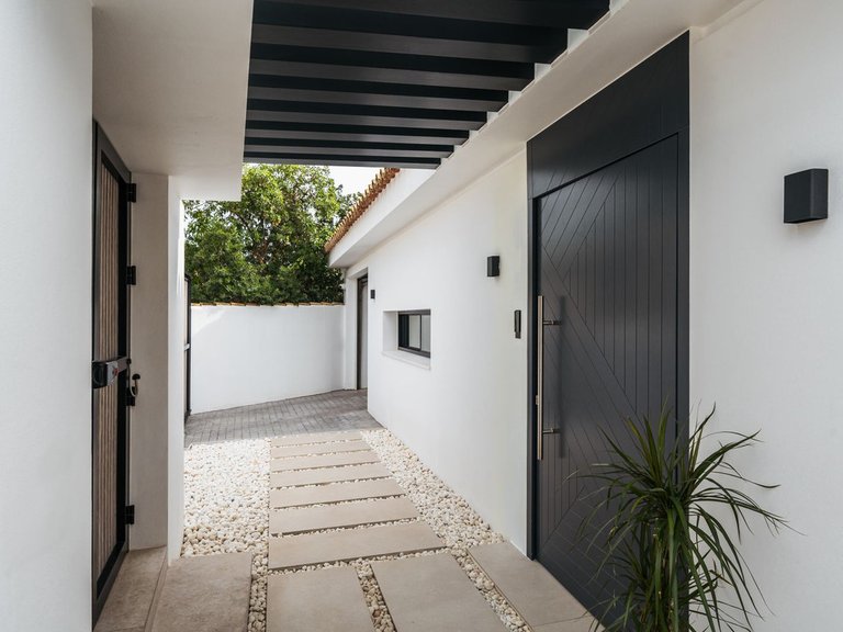 Villa for Sale in El Rosario, Malaga 41