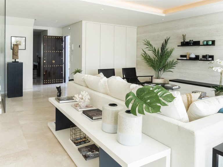 Penthouse for Sale in Marbella Golden Mile, Malaga 5