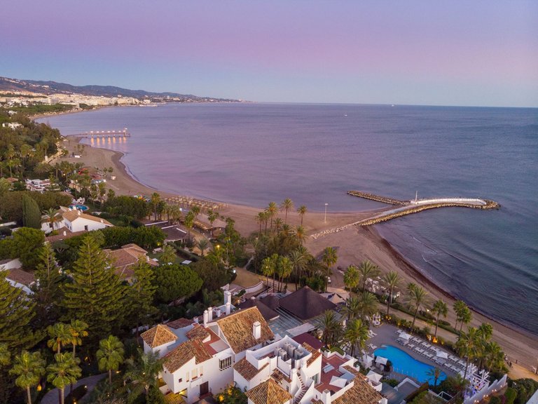 Penthouse for Sale in Marbella Golden Mile, Malaga 19