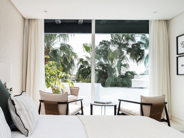 Penthouse for Sale in Marbella Golden Mile, Malaga 25