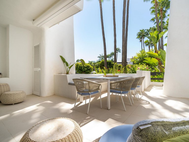 Apartment for Sale in Marbella Golden Mile, Malaga 4