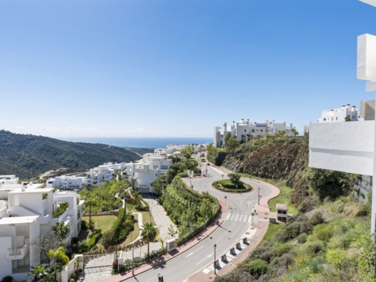 Apartment for Sale in Marbella, Malaga 38