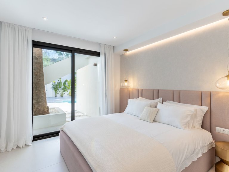 Villa for Sale in Marbesa, Malaga 5