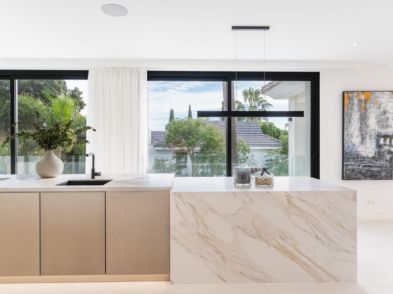 Villa for Sale in Marbesa, Malaga 16