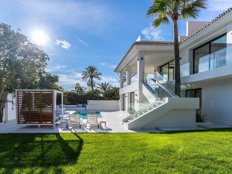 Villa for Sale in Marbesa, Malaga 41