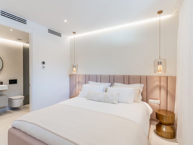 Villa for Sale in Marbesa, Malaga 42