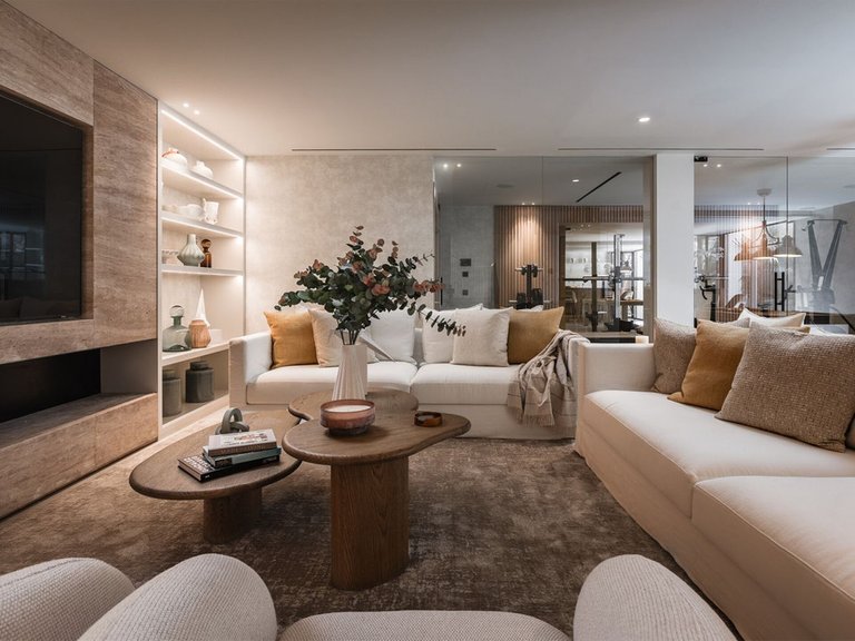Villa for Sale in Nueva Andalucia, Malaga 6