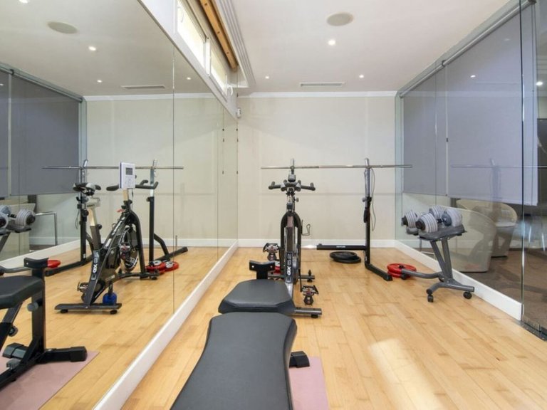 Villa for Sale in Nueva Andalucia, Malaga 27