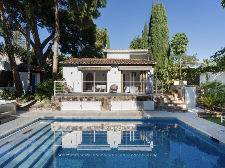Villa for Sale in Marbella, Malaga 3