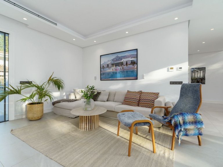 Villa for Sale in Marbella, Malaga 9