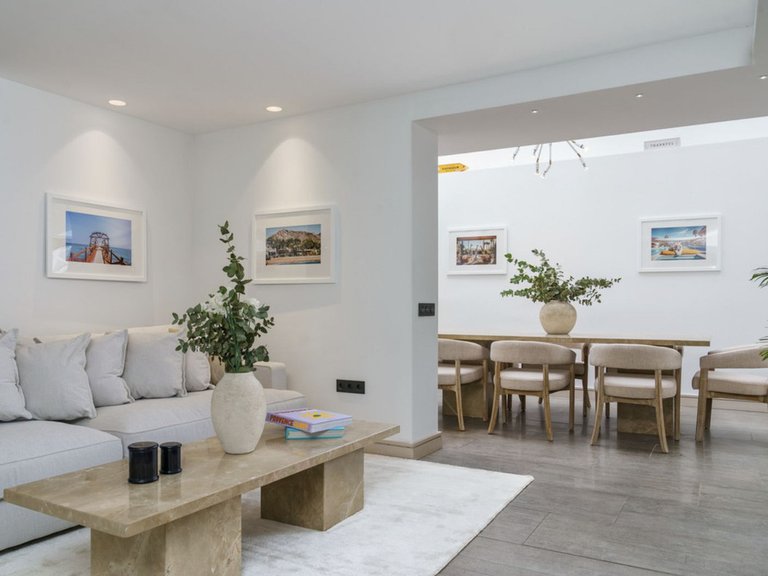 Villa for Sale in Marbella, Malaga 10