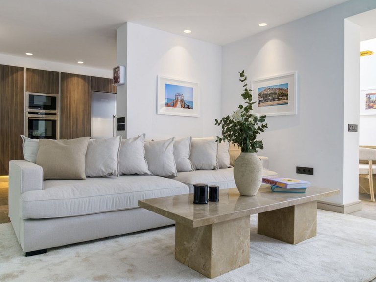Villa for Sale in Marbella, Malaga 12