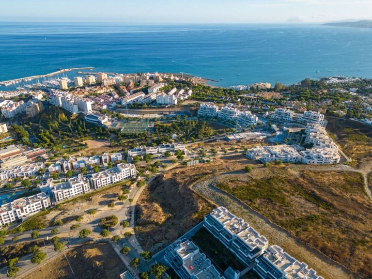 Apartment for Sale in Estepona, Malaga 16