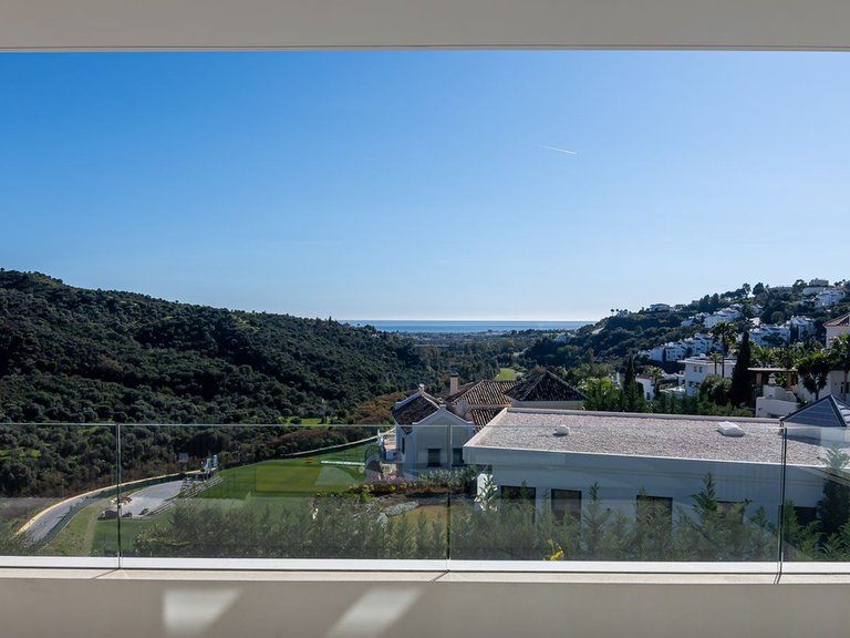 Villa for Sale in La Heredia, Malaga 4