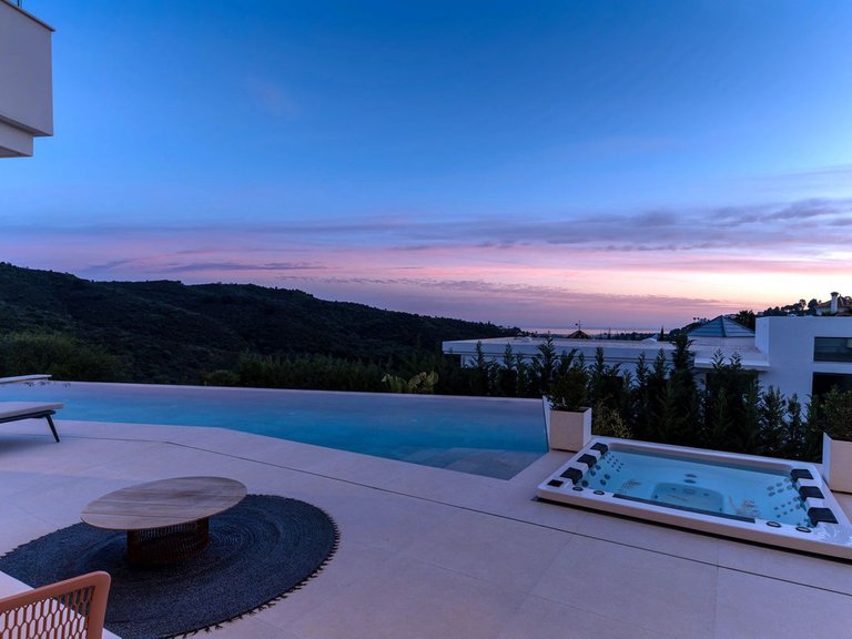 Villa for Sale in La Heredia, Malaga 5